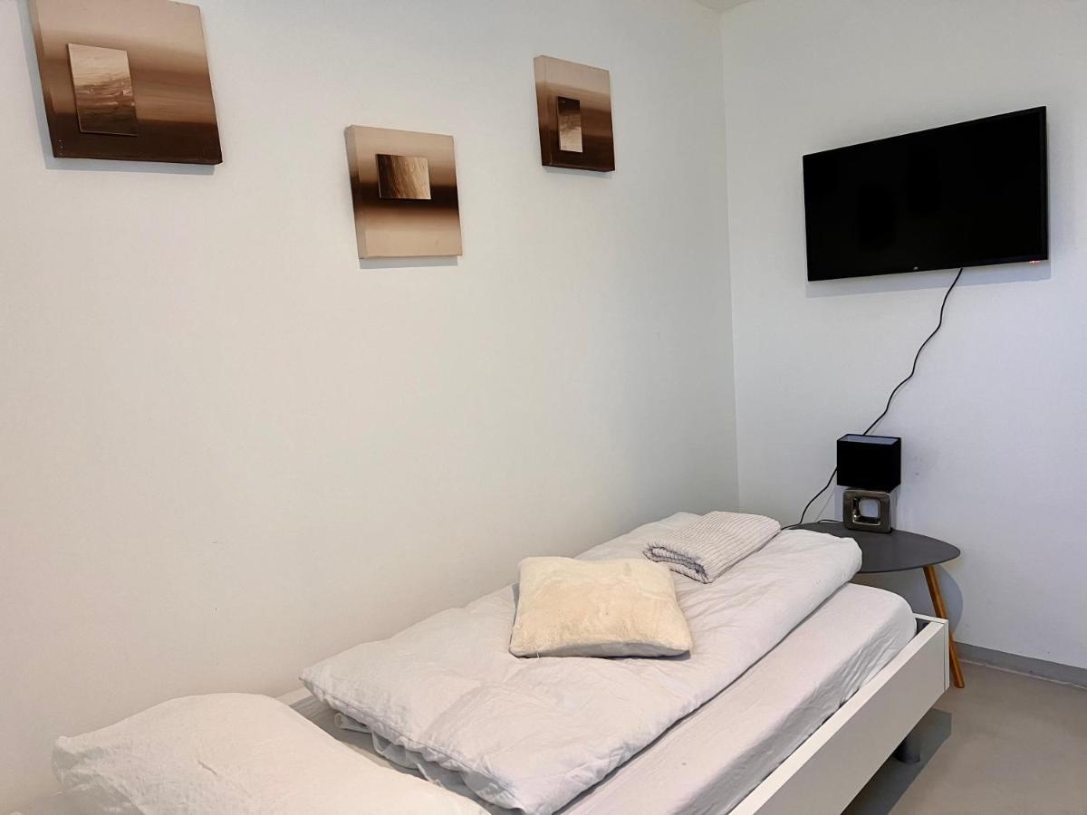 Budget Room Free Parking Pratteln Exterior photo